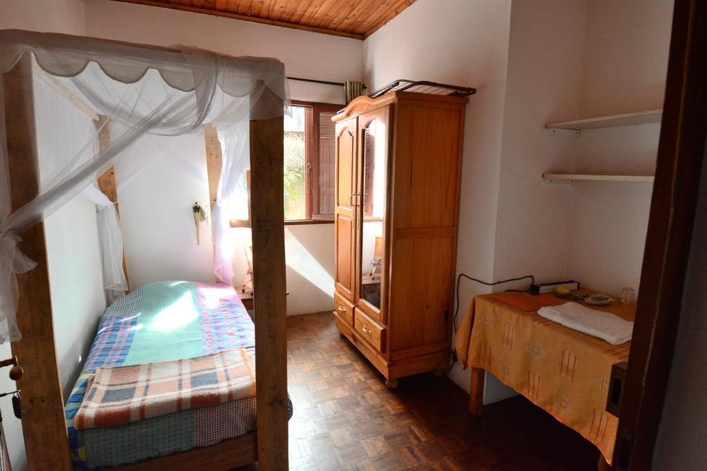 Hotel Chez Jeanne アンタナナリボ エクステリア 写真